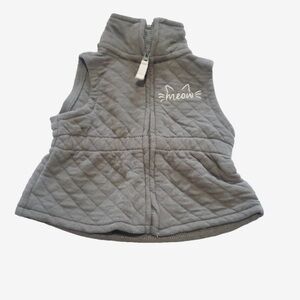 Carter’s gray quilted  Vest‎ size 6 months